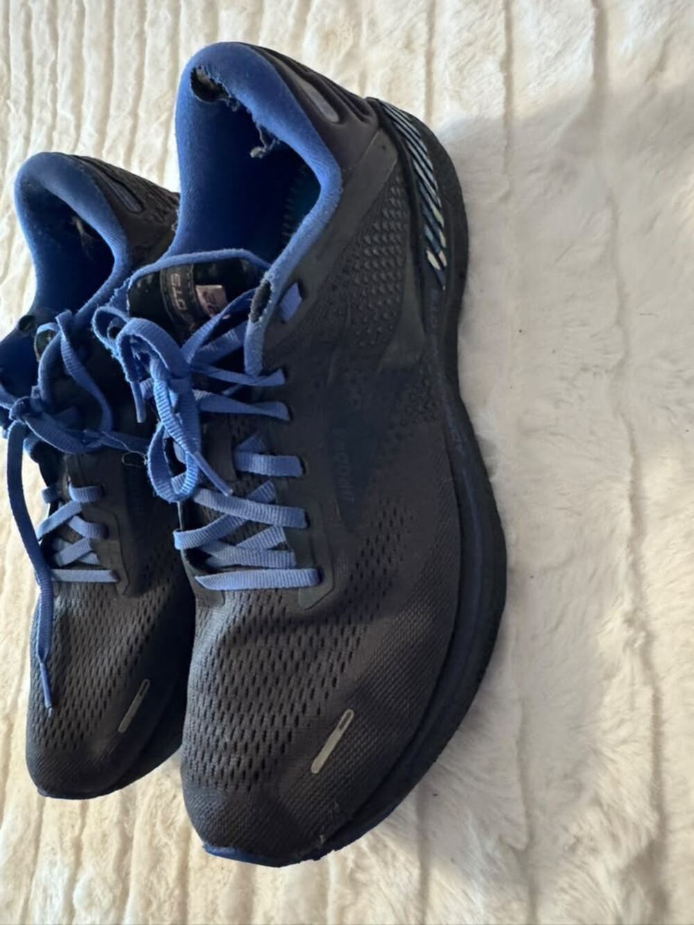 Brooks Adrenaline GTS 22 Men's Running Shoes Black Blue US 12 Medium